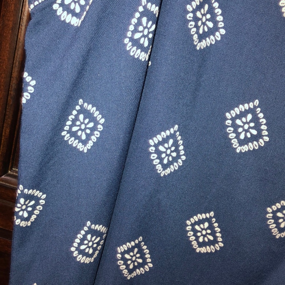 Dress - Picture 3 of 6